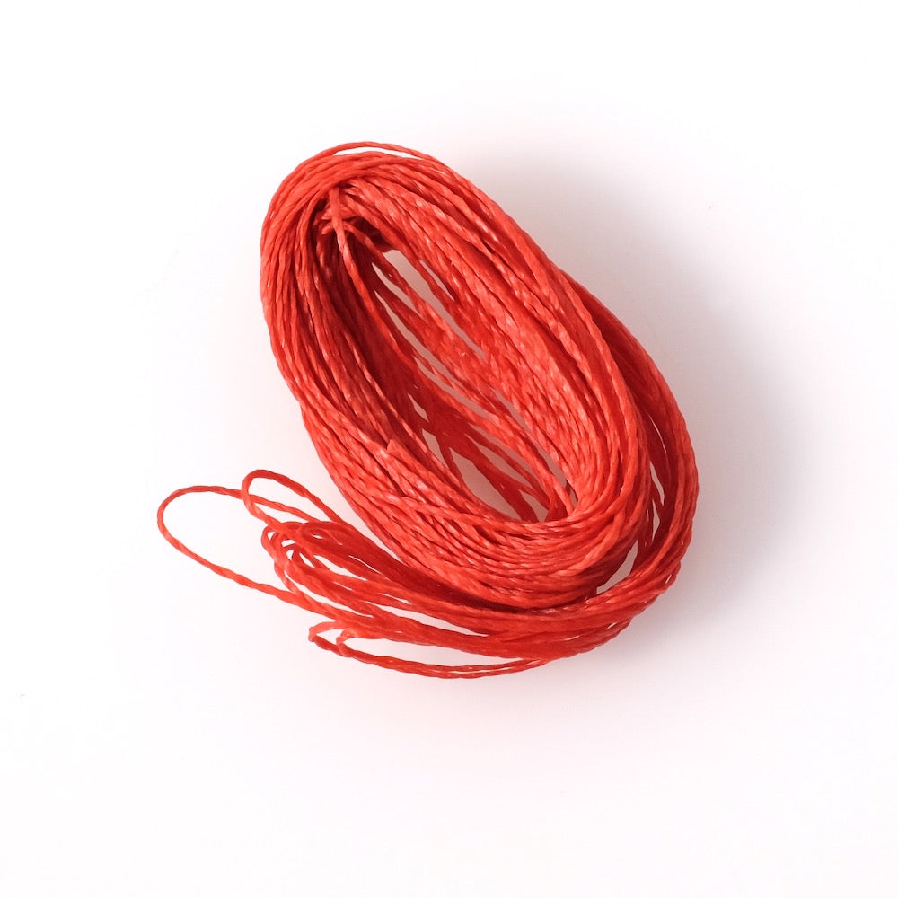 10 mètres de fil ciré Linhasita 0,5mm pour micro macramé - Cerise