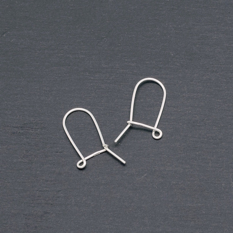 Une paire de Boucles d'oreilles Dormeuse en argent massif 925 