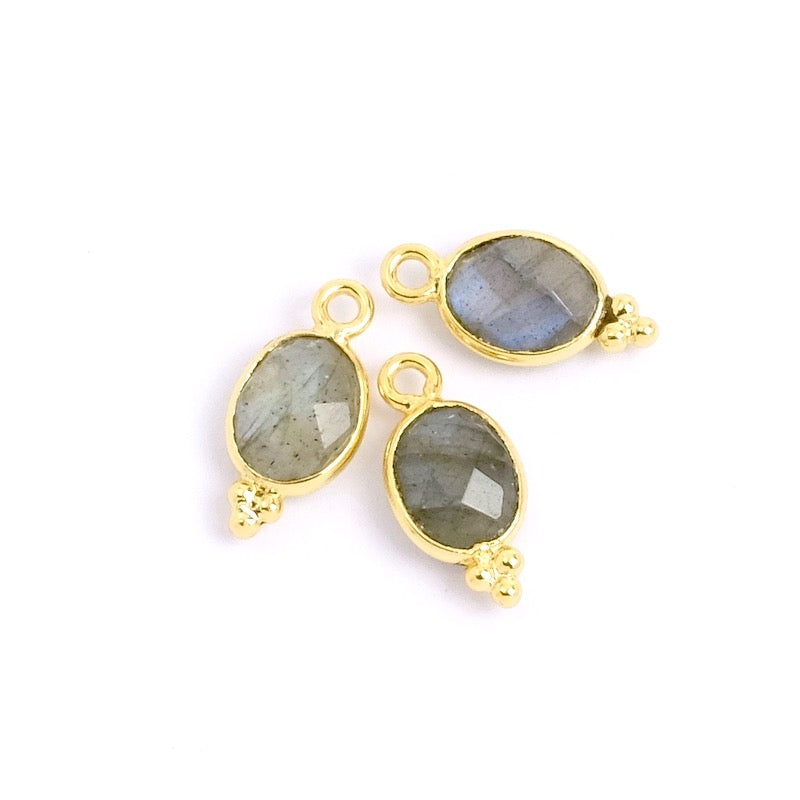 Pendentif serti bohème ovale Labradorite en laiton Doré à l&#39;or fin 24K