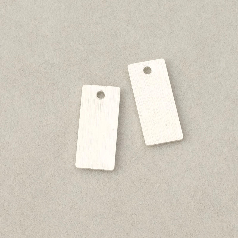 2 pendentifs rectangle effet brossé en laiton Argenté 925 Premium