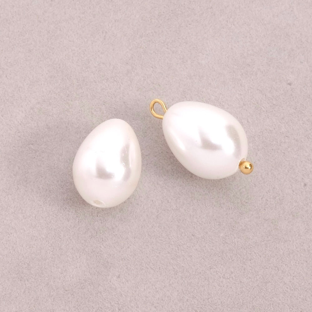 2 perles gouttes de Nacre blanche naturelle