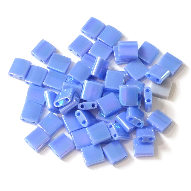 10 grammes de perles Miyuki Tila Beads TL-0483 Opaque Periwinkle AB